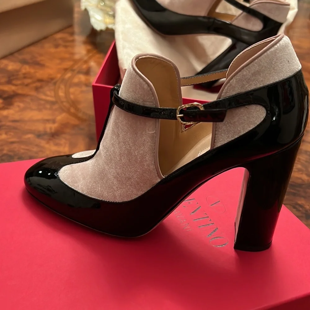 Shoes 👠 - Picture 2 of 6